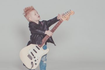 Recommended Electric Guitars for Home Practice (Kid’s Edition)